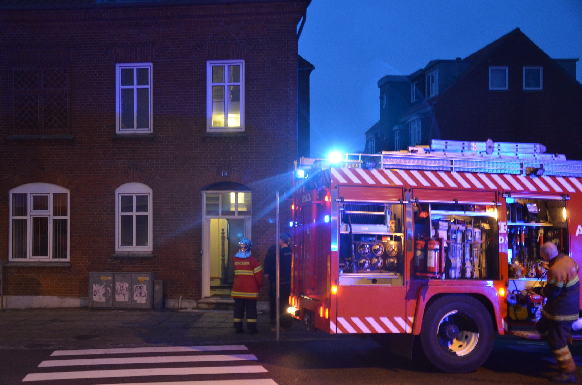 Kvinde sutter pik ung kusse SEX RASTEPLADS PIK OG FISSE