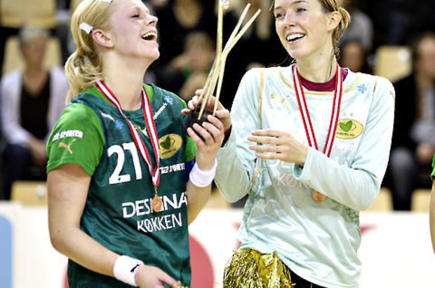 kvinder i nylonstrømper lilly skønhed viborg kvinder i nylonstrømper lilly skønhed viborg