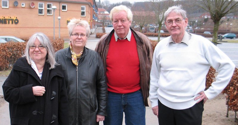 milf boobs stor pik i røven milf boobs stor pik i røven