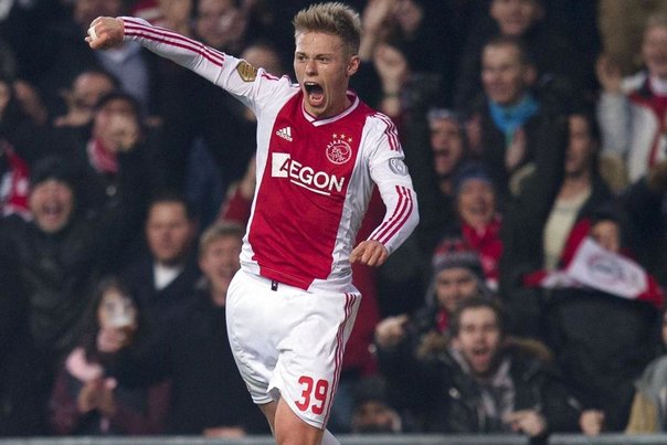 Fischer scorede i weekenden to mål mod Feyenoord. Nu er han på vej til at score en ny millionaftale.  Foto: OLAF KRAAK