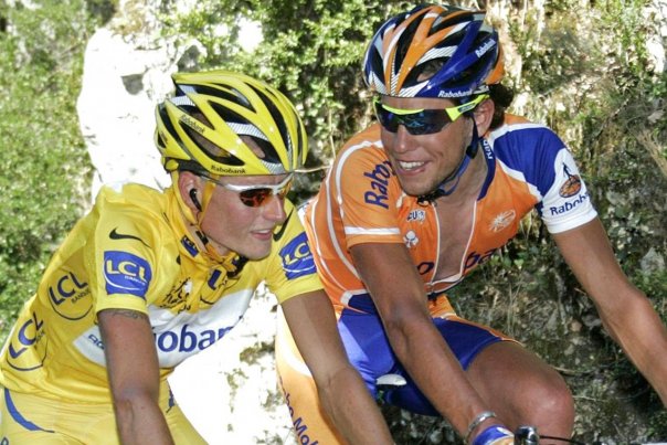 Thomas Dekker var hjælperytter, da Michael Rasmussen i 2007 var i færd med at vinde Tour de France. Foto: THIERRY ROGE
