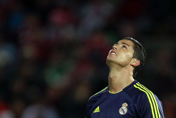 Cristiano Ronaldo tegnede sig for et uheldigt selvmål i nederlaget til Granada. Foto: Marcelo del Pozo