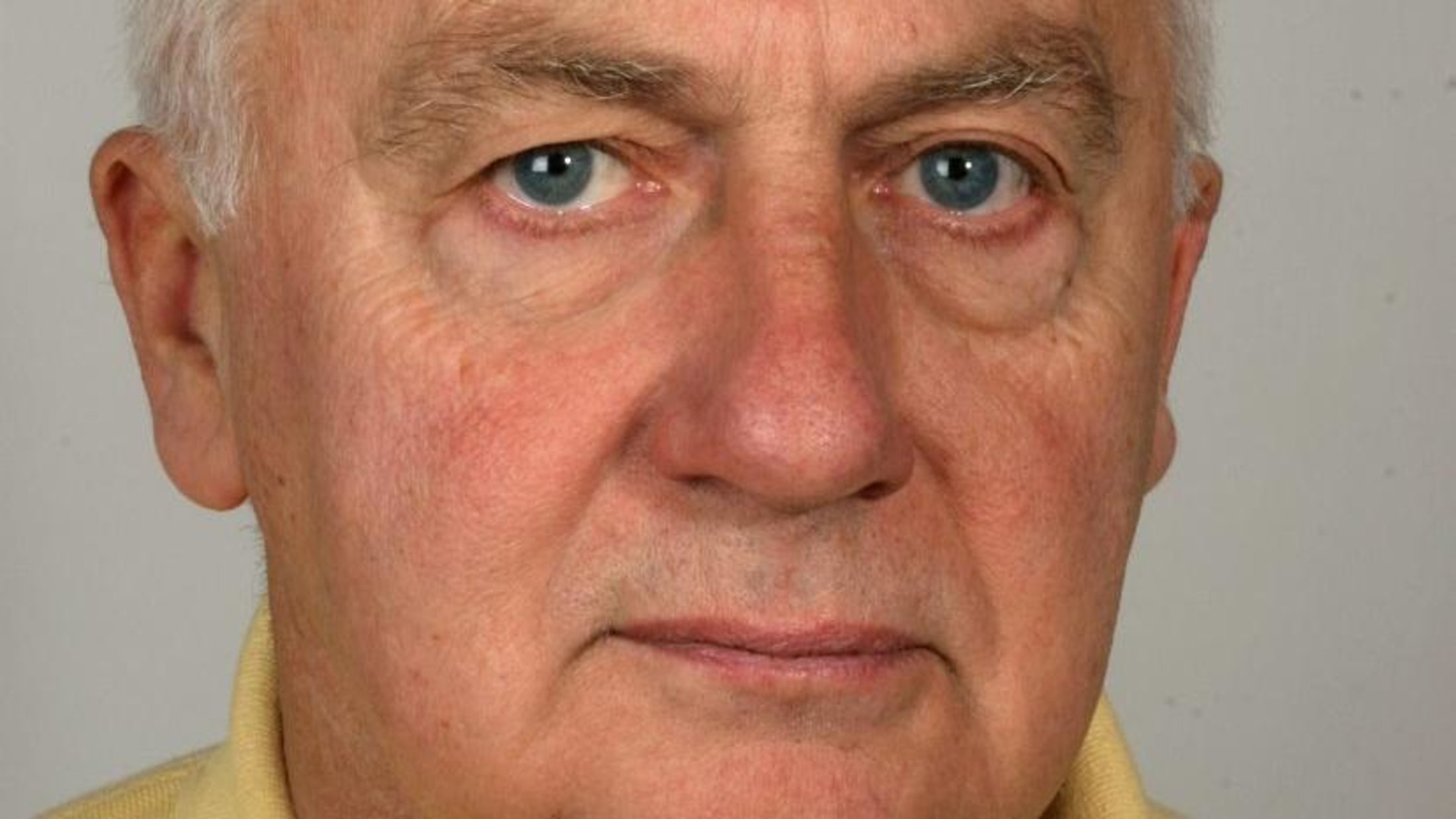 ud af hans hud Mørkøv bio ud af hans hud Mørkøv bio