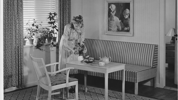 Den store bog om brugsens møbler og historien om det gode liv ...