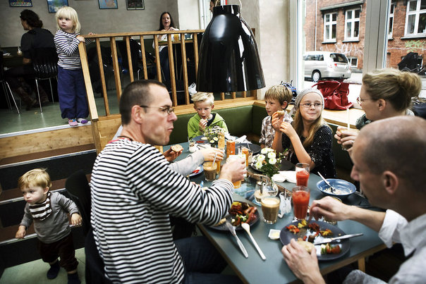 Madmanifestens børnevenlige weekend-brunch
