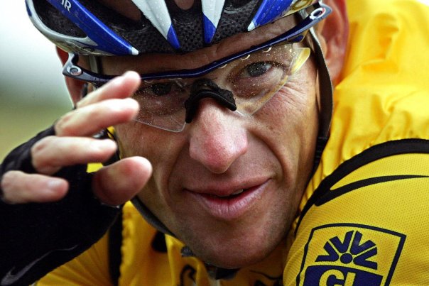 Lance Armstrong har med sin tavshed vinket farvel til de syv Tour-sejre. Foto: JOEL SAGET