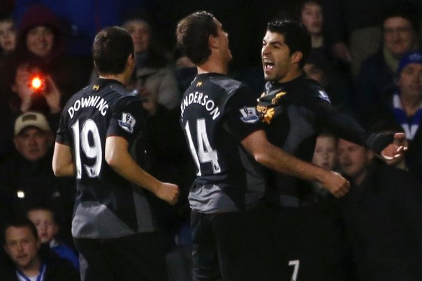Luis Suarez scorede to gange mod QPR. Foto: EDDIE KEOGH