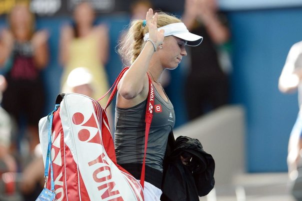 Caroline Wozniacki er på vej ud af top ti. Foto: DAN PELED