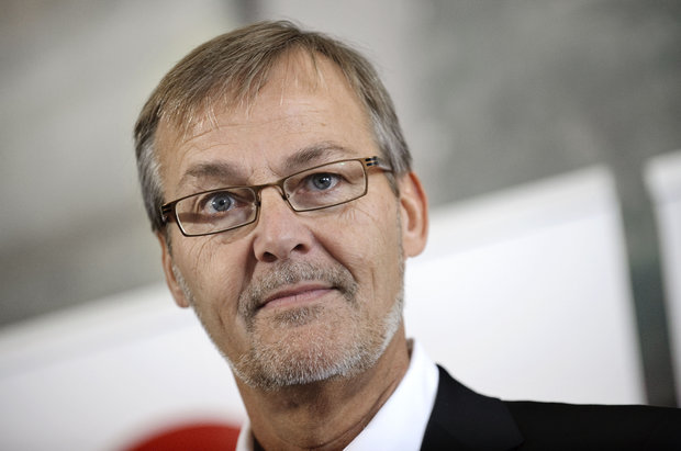Unge Drenge Og Modne Kvinder